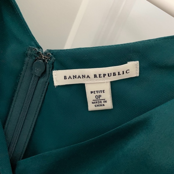 Banana Republic Emerald Green Silk Dress - Picture 4 of 5